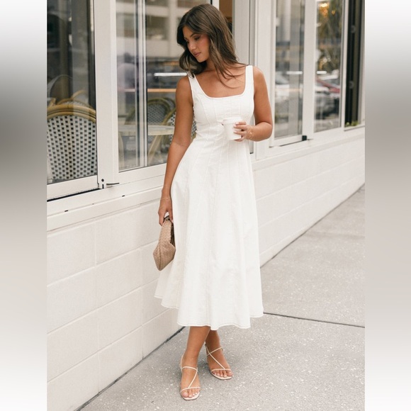 Petal & Pup Una Midi Dress in white - Picture 7 of 14